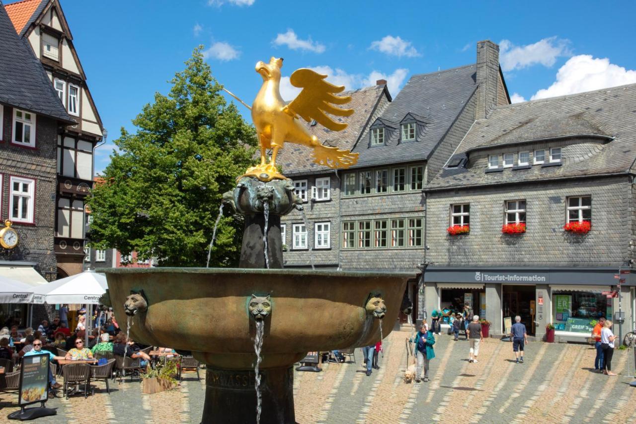 גוסלר Haus Mittenmank Am Marktplatz מראה חיצוני תמונה